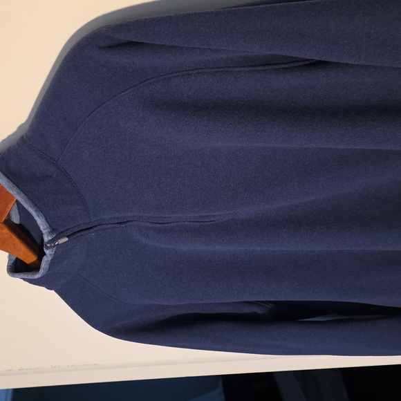 Peter Millar Medium Navy  Lightweight Golf Quarter Zip Perfect Condition - Picture 2 of 7